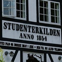 Studenterkilden, Klampenborg åbningstider