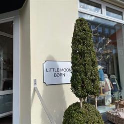 Little Moon, Charlottenlund åbningstider
