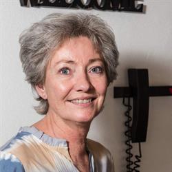 Unique Frisørsalon, Herning åbningstider