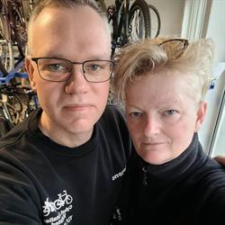 Cykel Og Knallert, Frøstrup åbningstider