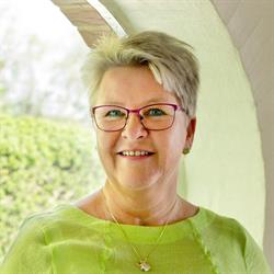 Lys-Healing v. Inge Marie Busk Nielsen i Holstebro (Mejrup) åbningstider