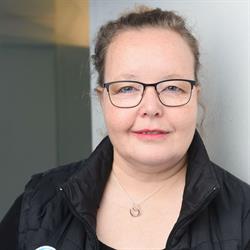 Minddog v/Iben Marianne Krarup Pedersen, Iben Pedersen, Broby åbningstider