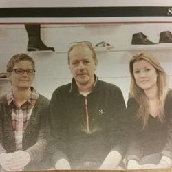 Skoland, Brande åbningstider