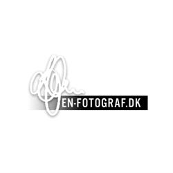 En Fotograf, Vorbasse åbningstider