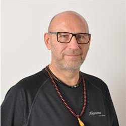 Akuzoma v/Leo Tronier, Næstved åbningstider