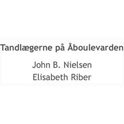 Tandlægerne John B. Nielsen og Elisabeth Riber i Aarhus (C) åbningstider