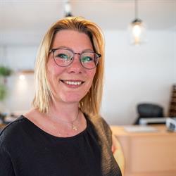 Byens briller og kontaktlinser, Aakirkeby åbningstider