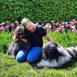 Vet. Exam. Osteopat/Kranio Sakral Terapeut/Fys/+++ Charlotte Berg, Kolding åbningstider