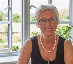Hypnosekvisten, Middelfart åbningstider