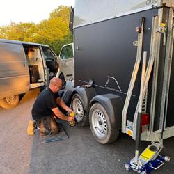 Hestetrailer-rep, Hillerød åbningstider