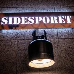 Sidesporet, Holbæk åbningstider