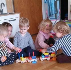 Nille's Spilopper - Privat pasningsordning, Solrød Strand åbningstider