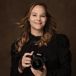 Helle Holm Portraits, Kjellerup åbningstider