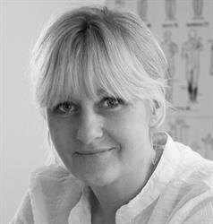 Charlotte Karlsson, Hellebæk åbningstider