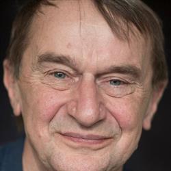 Historiefortæller Jens Peter Madsen i Odense (Sø) åbningstider