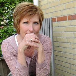 NelieMey, Greve åbningstider