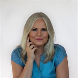 Mastercoach Inger Petri, Ugerløse åbningstider