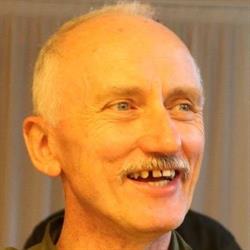 Amorsen, Bramming åbningstider