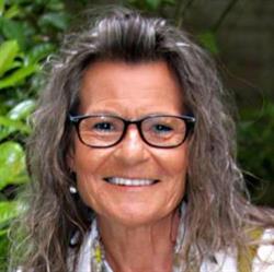 Medium Vibeke Broch-Lips, Højbjerg åbningstider