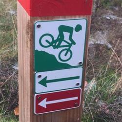 Hundsbæk MTB spor start/slut., Vejen åbningstider