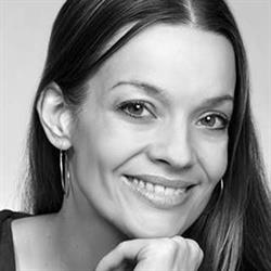 Karen Wichmann, Aalborg åbningstider