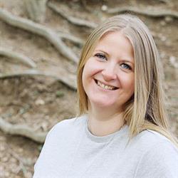Eva Raguse, Sønderborg åbningstider