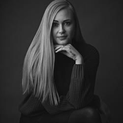 Fotograf Cianne Christiansen, Storvorde åbningstider