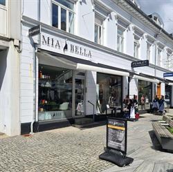 Mia bella, Herning åbningstider