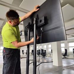 Handy Henrik - Den Glade Handyman, Ishøj åbningstider