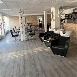 Salon Carlsen ApS, Høng åbningstider