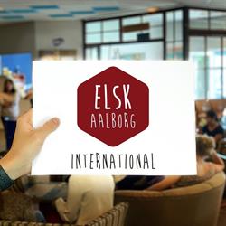 Elsk Aalborg International, åbningstider