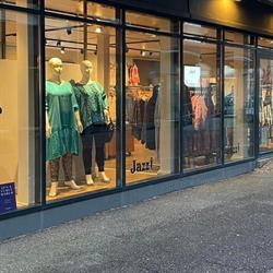 Jazzi, Thisted åbningstider