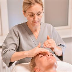 Alina, Beauty & Skincare, Haderslev åbningstider