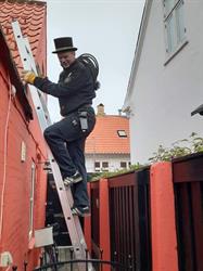 Skorstensfejermester Jimmy Andersen, Rønne åbningstider