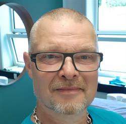 Op på briksen, Køge åbningstider