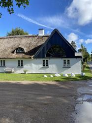 Lotusgården Bed & Breakfast, Nykøbing Sj åbningstider