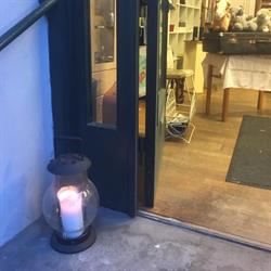 Loppe i Varelageret, Helsingør åbningstider