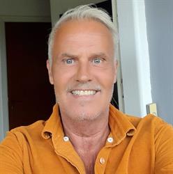 Arne Kjems frisørsalon, Haderslev åbningstider