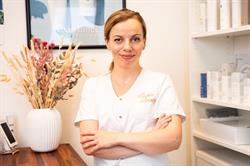 Becker Beauty, Holte åbningstider
