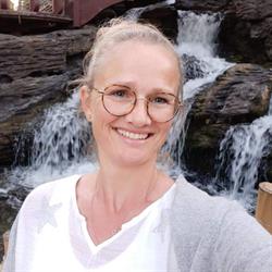 CaRe Kropsterapi, Rødding åbningstider