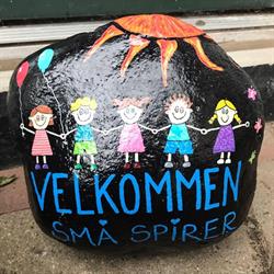 Små Spirer, privat pasningsordning Hadsten, åbningstider