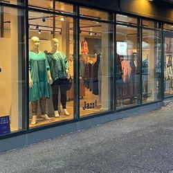 Jazzi, Thisted åbningstider