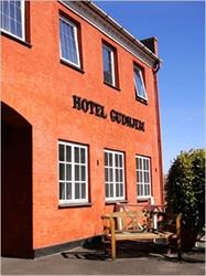 Hotel Gudhjem v/Michael OG Morten Wolfsberg, åbningstider