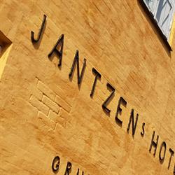 Jantzens Hotel i Gudhjem (N) åbningstider