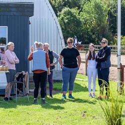 Sakskøbing Rideklub, åbningstider