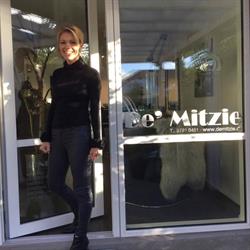 De' Mitzie, Holstebro åbningstider